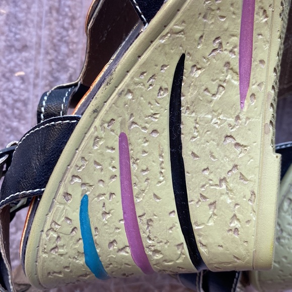 NWOT. Corkys Elite. Leather multi colored wedges - Picture 7 of 7